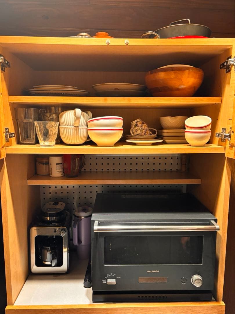 Unico Hutte キッチン　食器棚