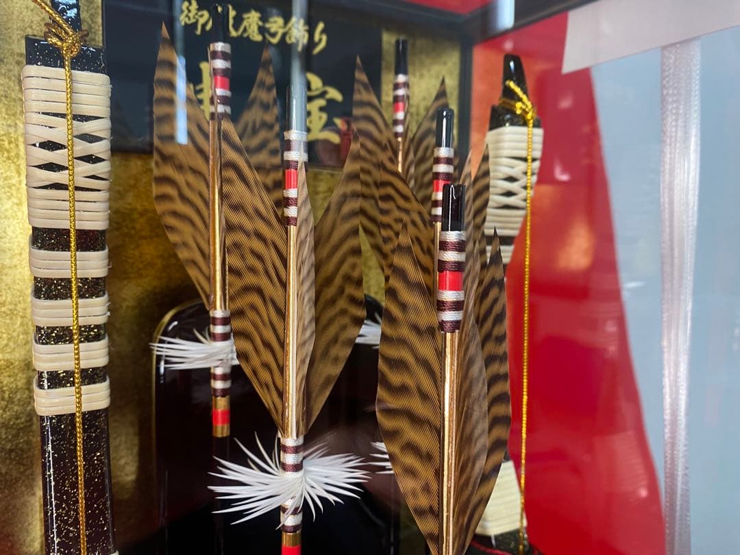 破魔弓　ガラスケース１５号・間口約２６×奥行約２３×高さ約５３㎝