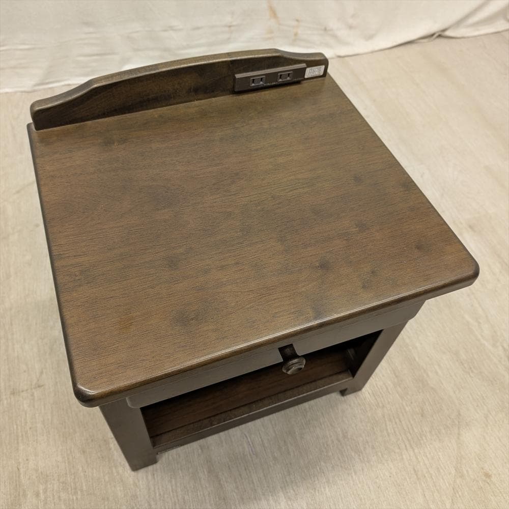 美品　カリモク　天然木　サイドテーブル　ナイトテーブル　ベットサイド　花台　収納