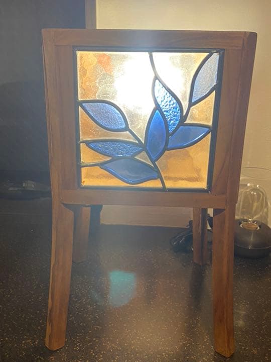 ステンドグラス　卓上ライト