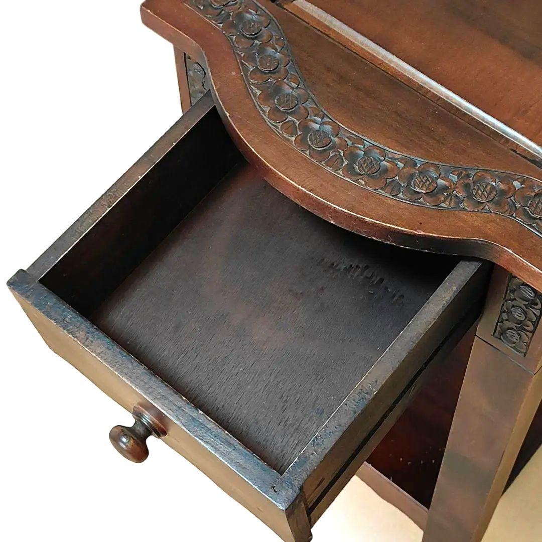 アンティーク　花台　可愛らしい　花柄　彫刻