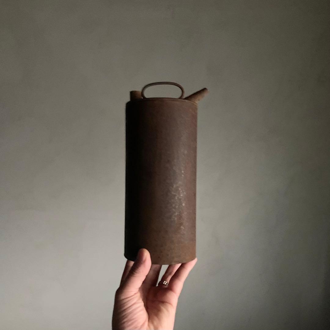 錆びた 鉄あるいはブリキ 水注 古道具 アンティーク オブジェ