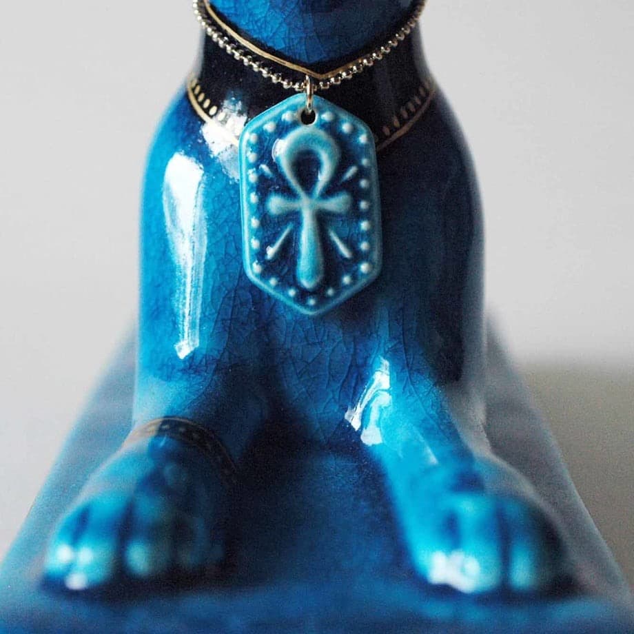 新品　幸兵衛窯 青釉オーナメント アヌビス 古代エジプトの神　犬の置物