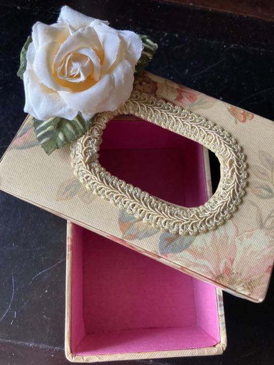 ヴィクトリアンプリント薔薇の４点盛りだくさんお楽しみ袋ペーパーレターラック＆籠等