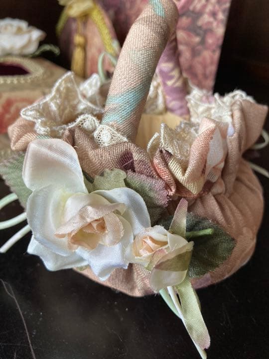 ヴィクトリアンプリント薔薇の４点盛りだくさんお楽しみ袋ペーパーレターラック＆籠等