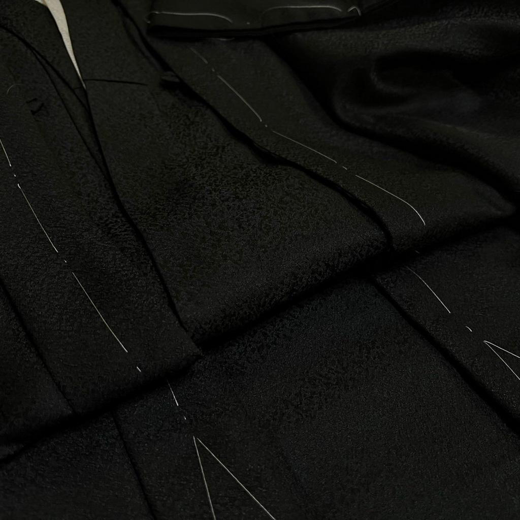 七五三 五歳 男児 紋付 羽織袴セット 合繊 海外製 黒無地 縞袴 紋入れ可