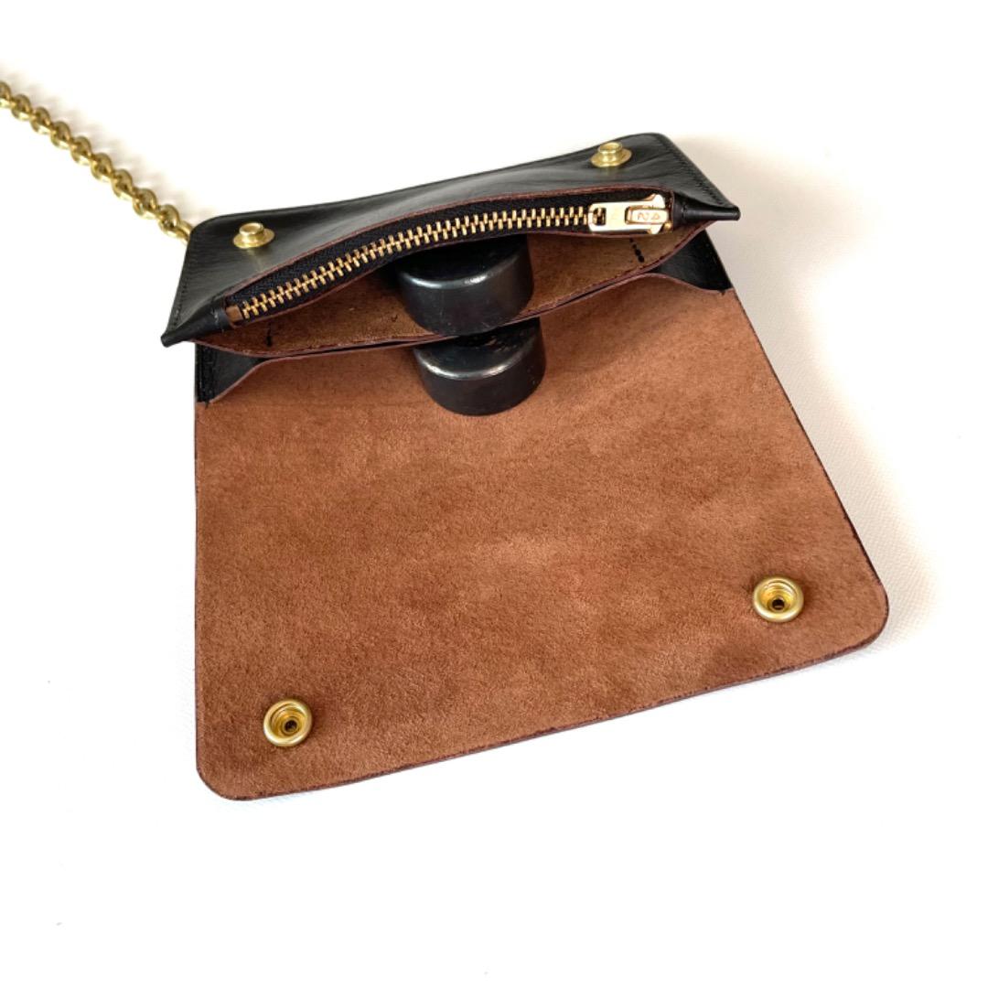 ミドルトラッカーウォレット ホースハイドレザー 真鍮チェーン