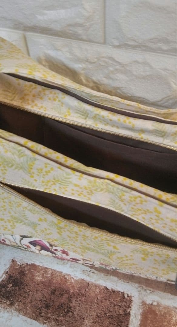 《値下げしました》ハンドメイド　肩掛けカバン　スーちゃん　ビリーくん