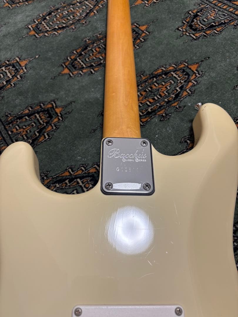 Bacchus グローバルシリーズ エレキギター アイボリー アップグレード