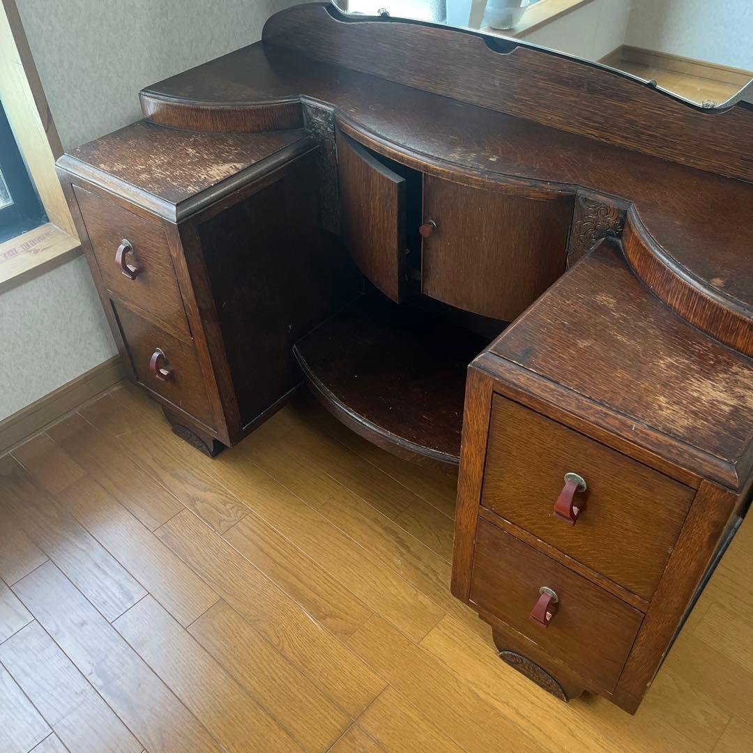 アンティークドレッサー