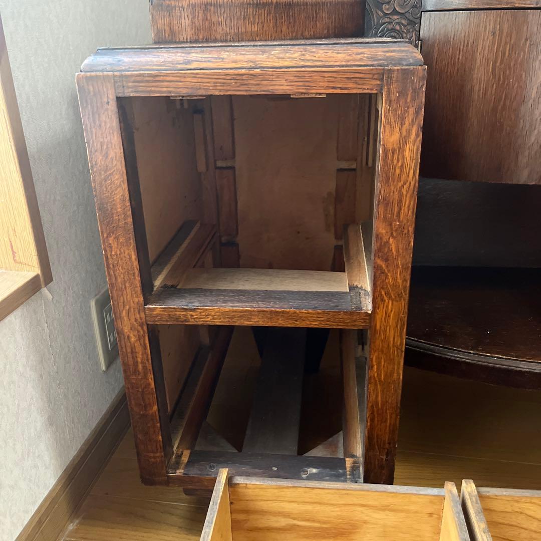 アンティークドレッサー