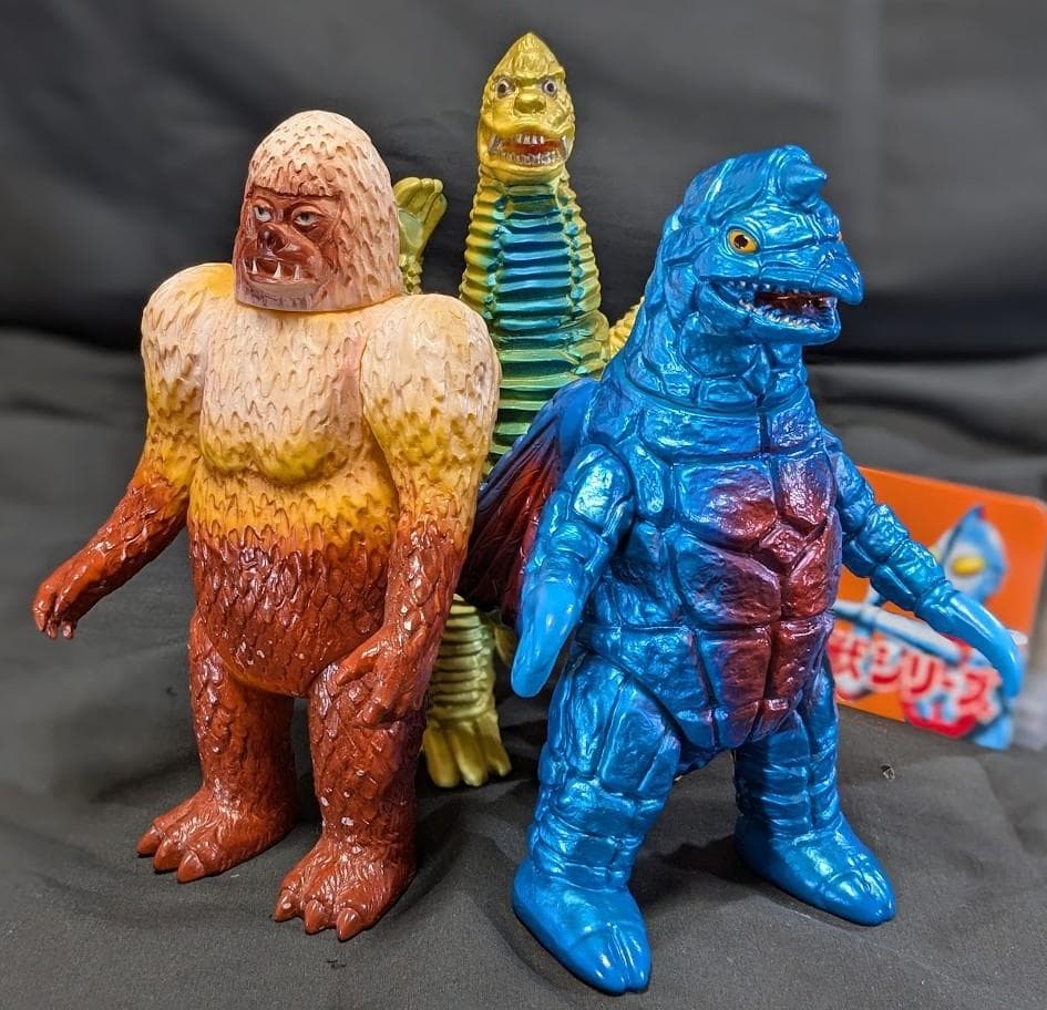 レッドキング＆ドラコ羽付（ブルマァク復刻）ソフビフィギュア2体セット