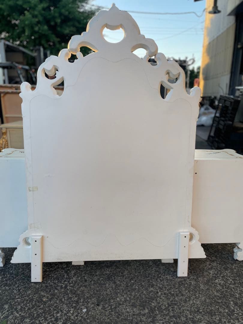 プリンセス家具　西洋風　アンティーク家具　ゴージャス家具　ドレッサーシミあり