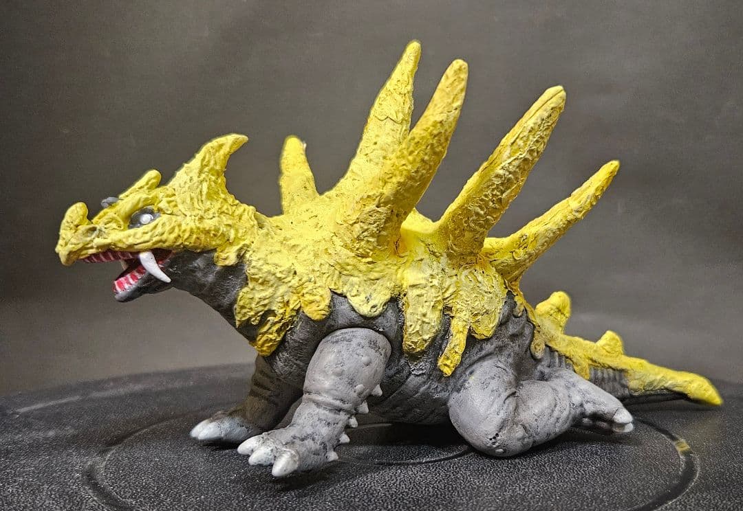 ウルトラ怪獣ソフビ エドマフィラ(パゴス)リペイント完成品