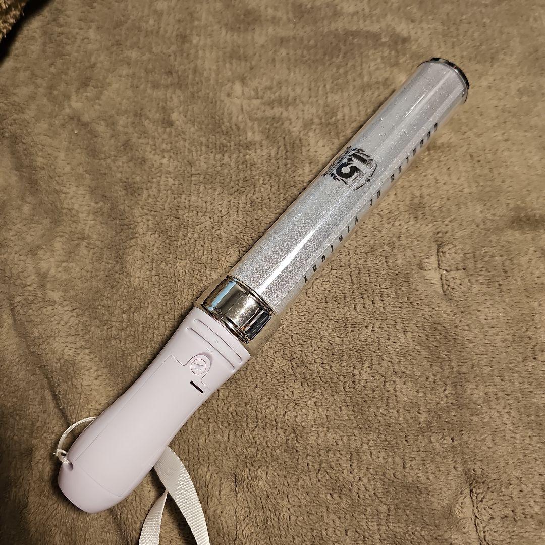 NIKKE1.5周年記念生放送当選品王国のセレブレーションペンライト