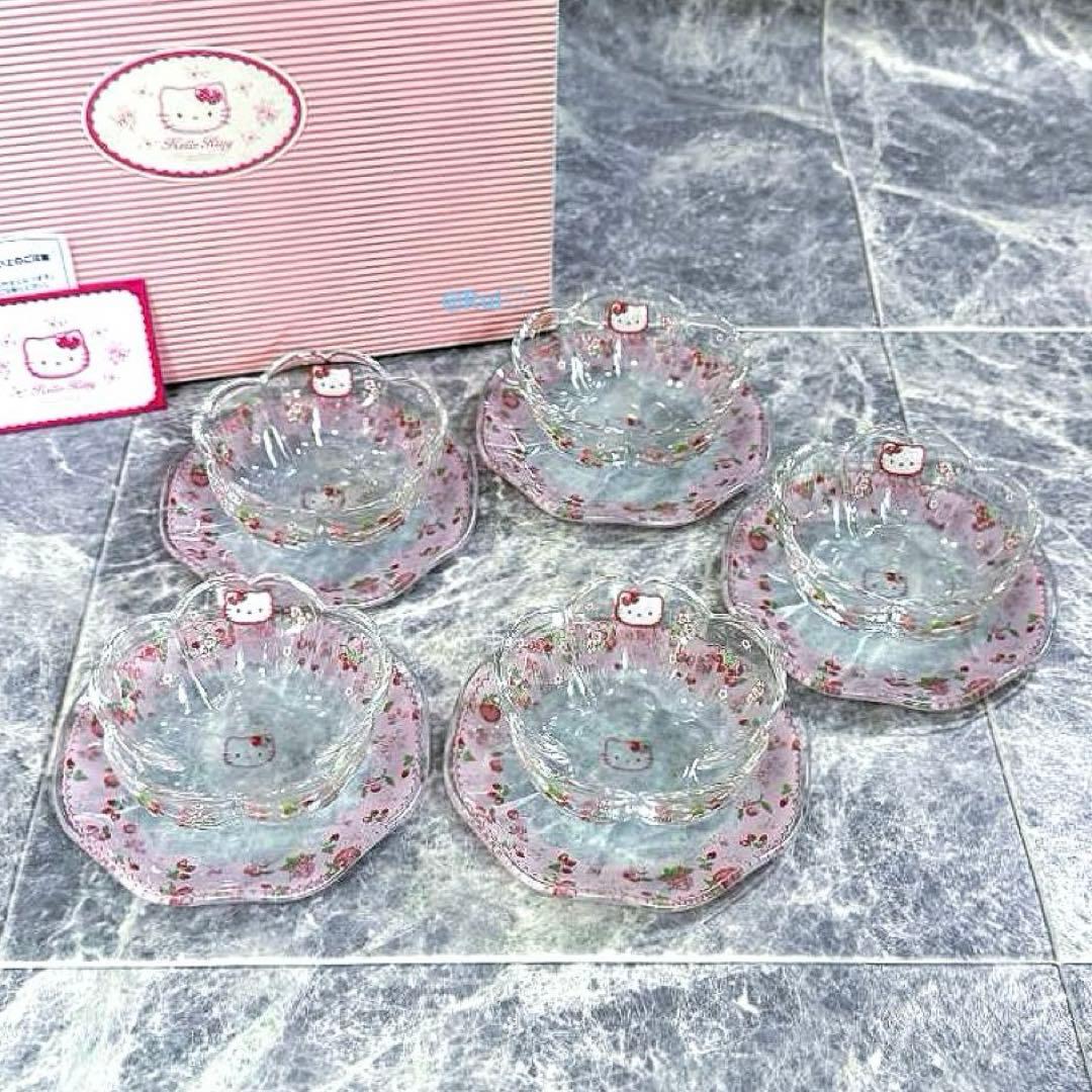 新品 未使用 サンリオ ハローキティ フルーツキティ ミニデザート