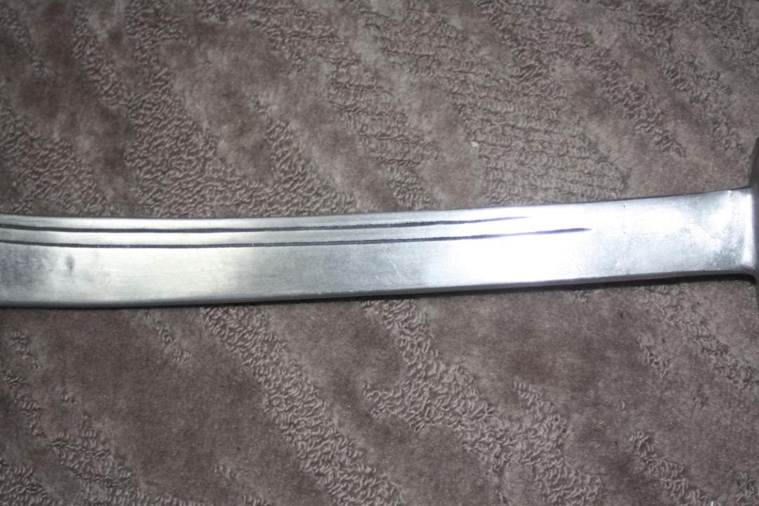 模造刀　海賊　アルミ洋刀　全長８４Cm,重さ９２０ｇ　並品　現状