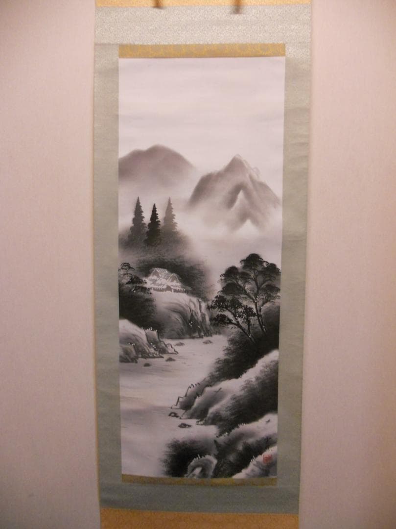 掛け軸 石道人 山水 絹本 希少 軸装 茶道具 掛軸 美品 です。