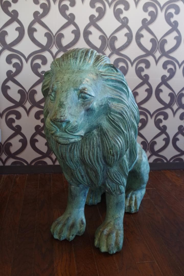 ライオン像