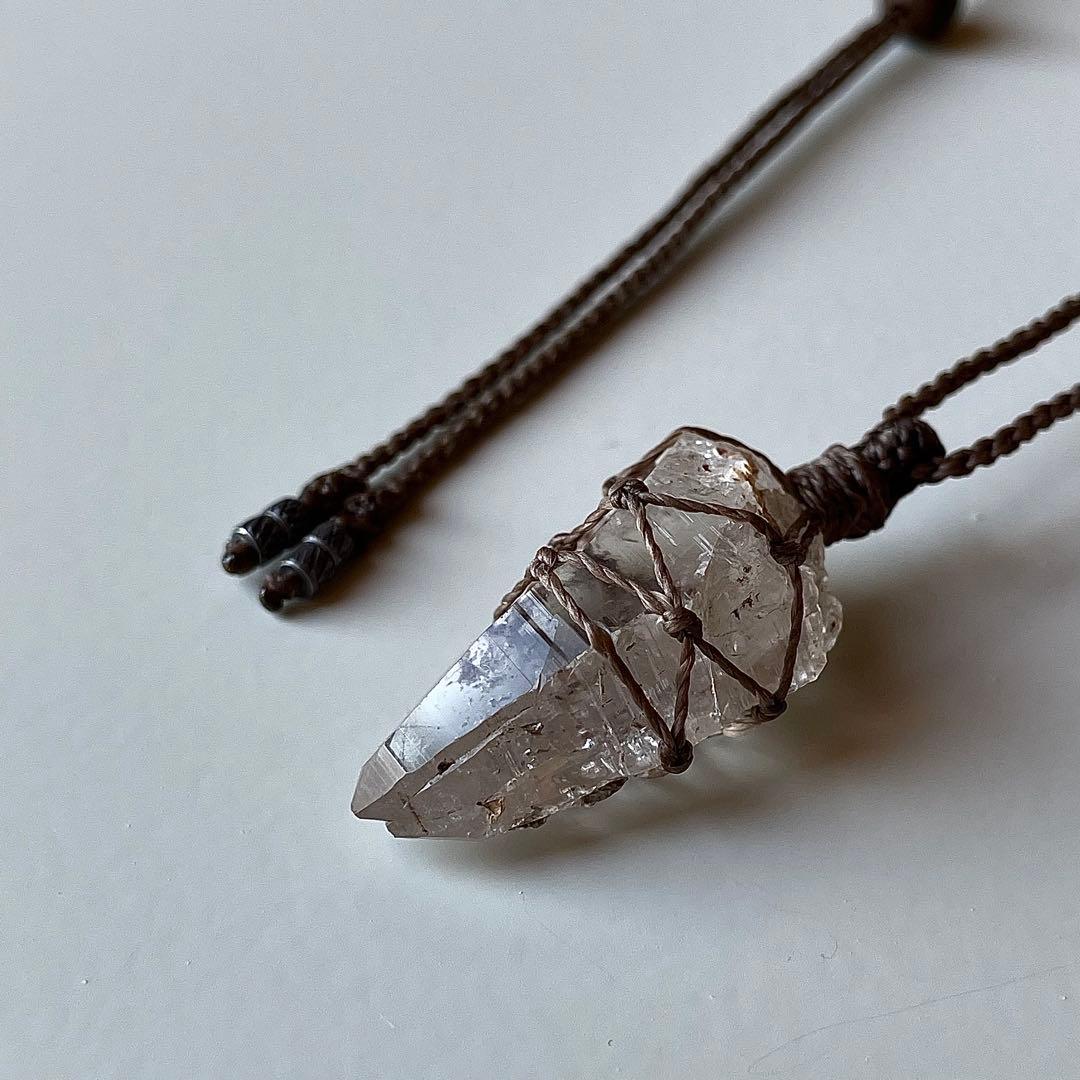 ヒマラヤ水晶 ガネッシュヒマール ＊ マクラメペンダント ネックレス 32