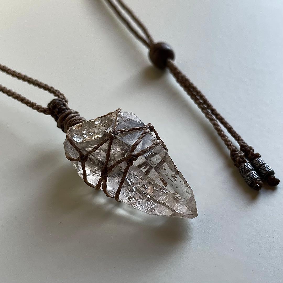 ヒマラヤ水晶 ガネッシュヒマール ＊ マクラメペンダント ネックレス 32