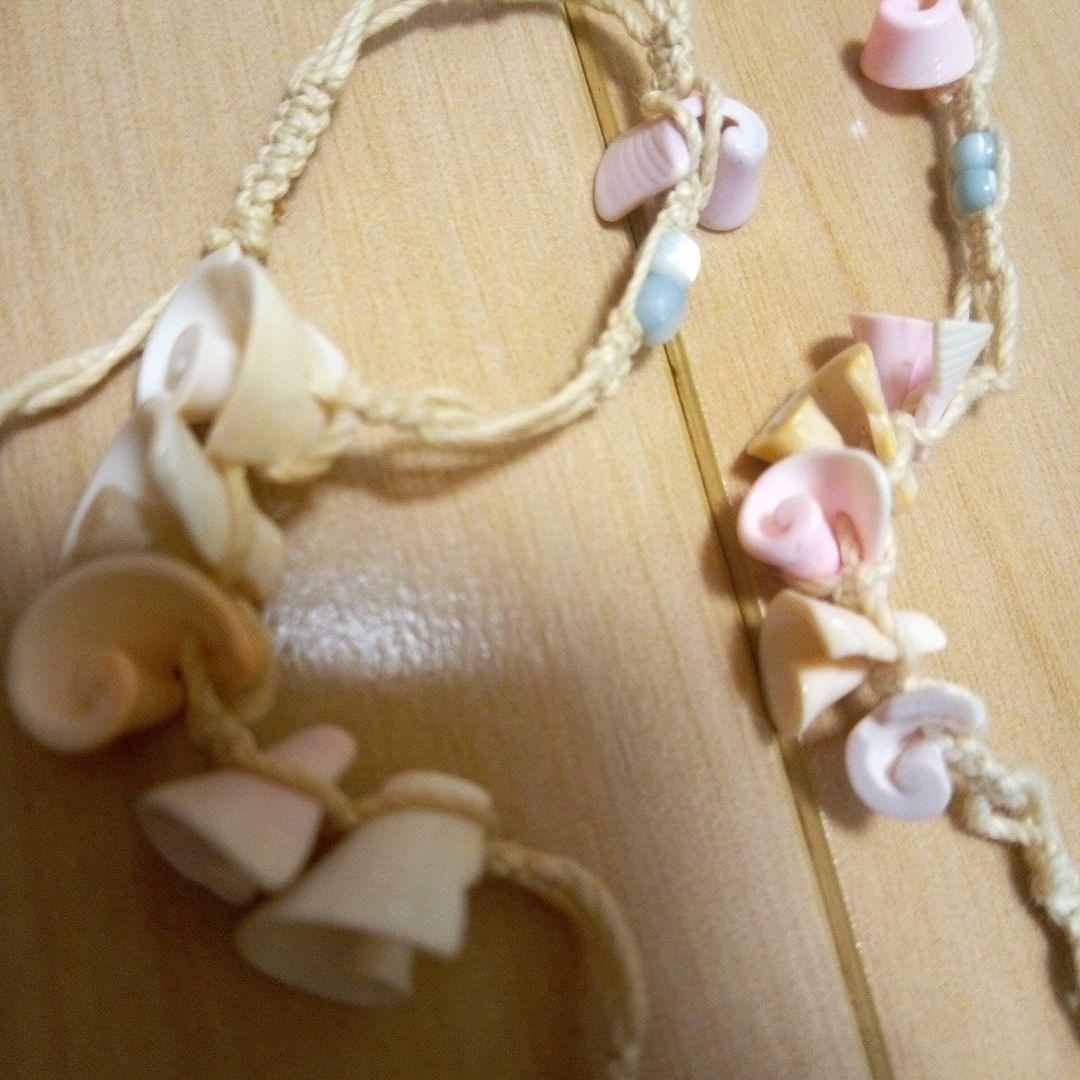 ハンドメイド 貝殻ビーズブレスレット　2つ