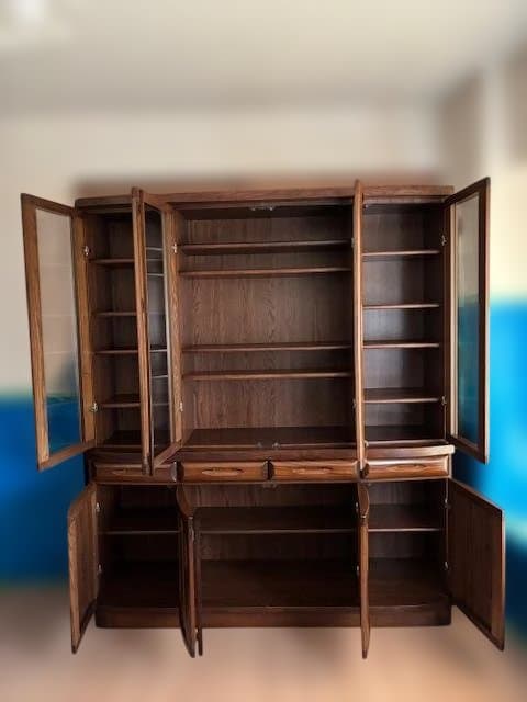 【送料込88,000円】大型　木製キャビネット ガラス扉 美品