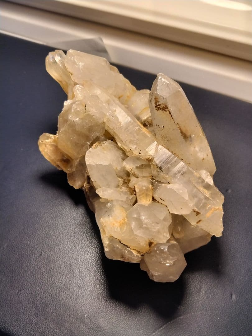 長野県　天然水晶　栗生水晶山産　水晶　原石　192グラム　早い者勝ち