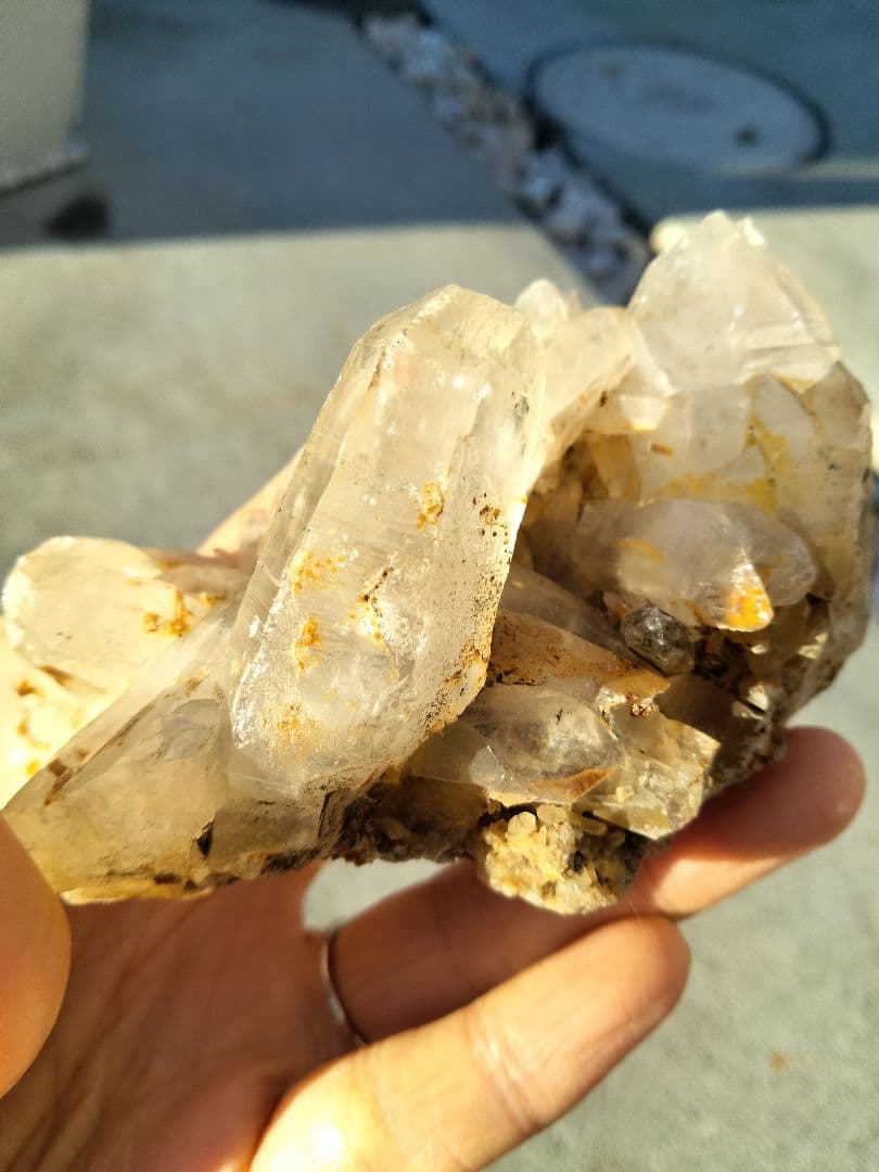 長野県　天然水晶　栗生水晶山産　水晶　原石　192グラム　早い者勝ち