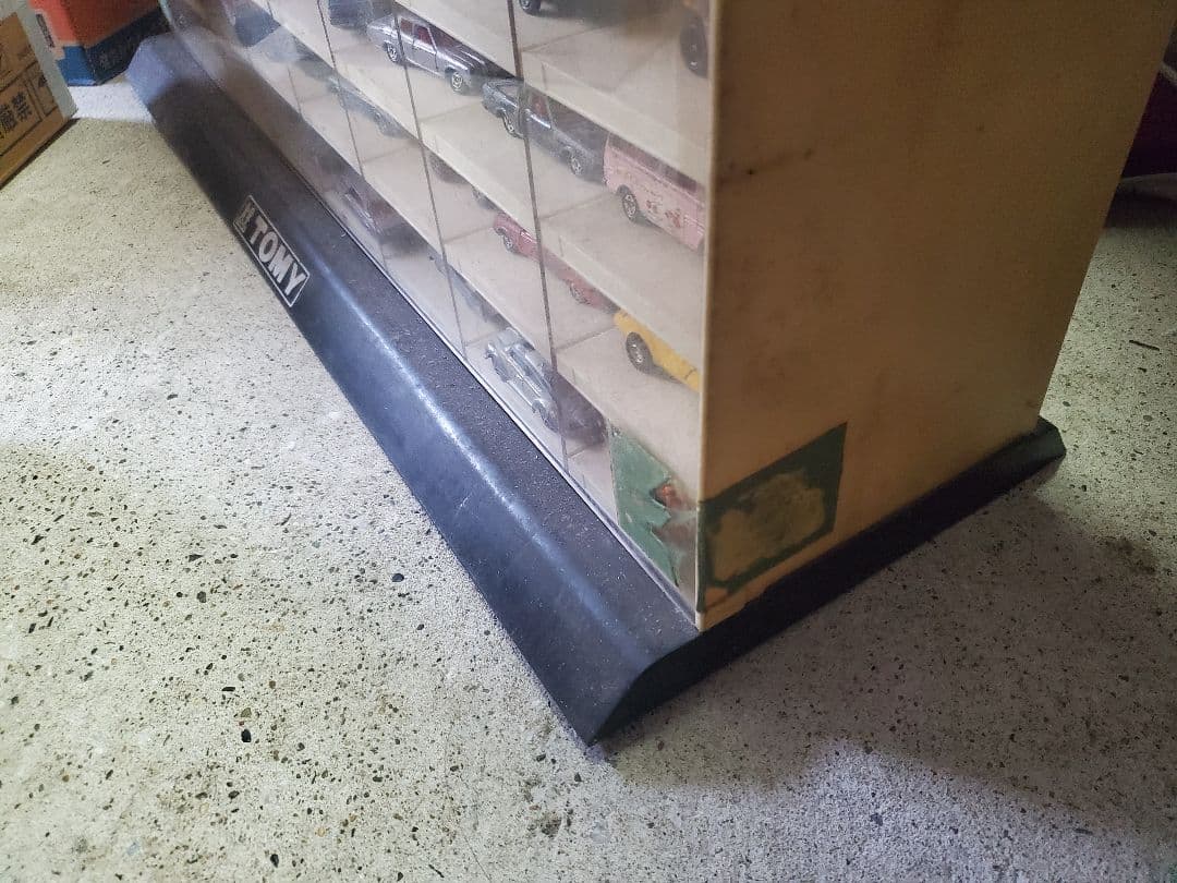 非売品 トミカ 店頭ディスプレイ 80台収納 ショーケース - メルカリ