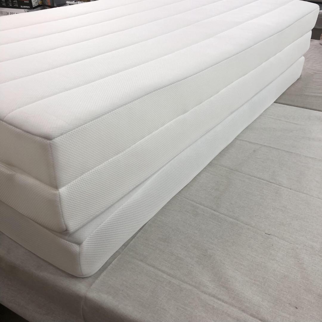 P*1様 エアウィーヴ マットレス セミダブル スマート Z01 三つ折り 厚さ