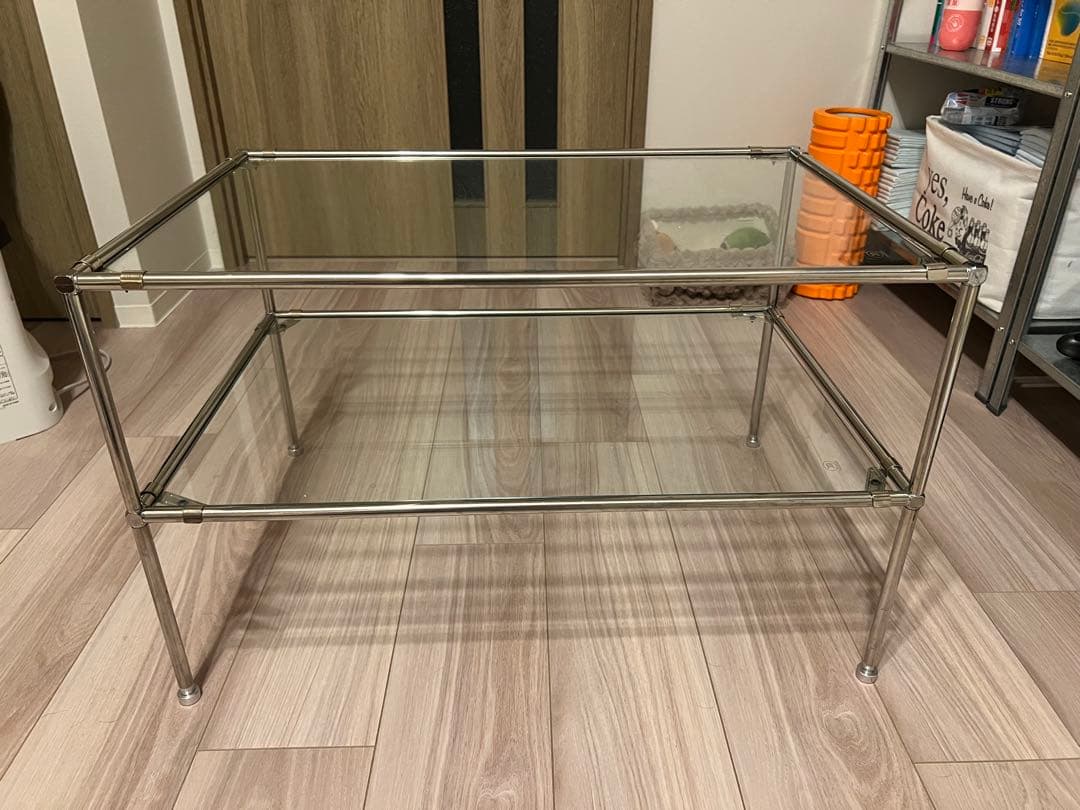 大阪市　手渡し専用　ガラス製モダンローテーブル