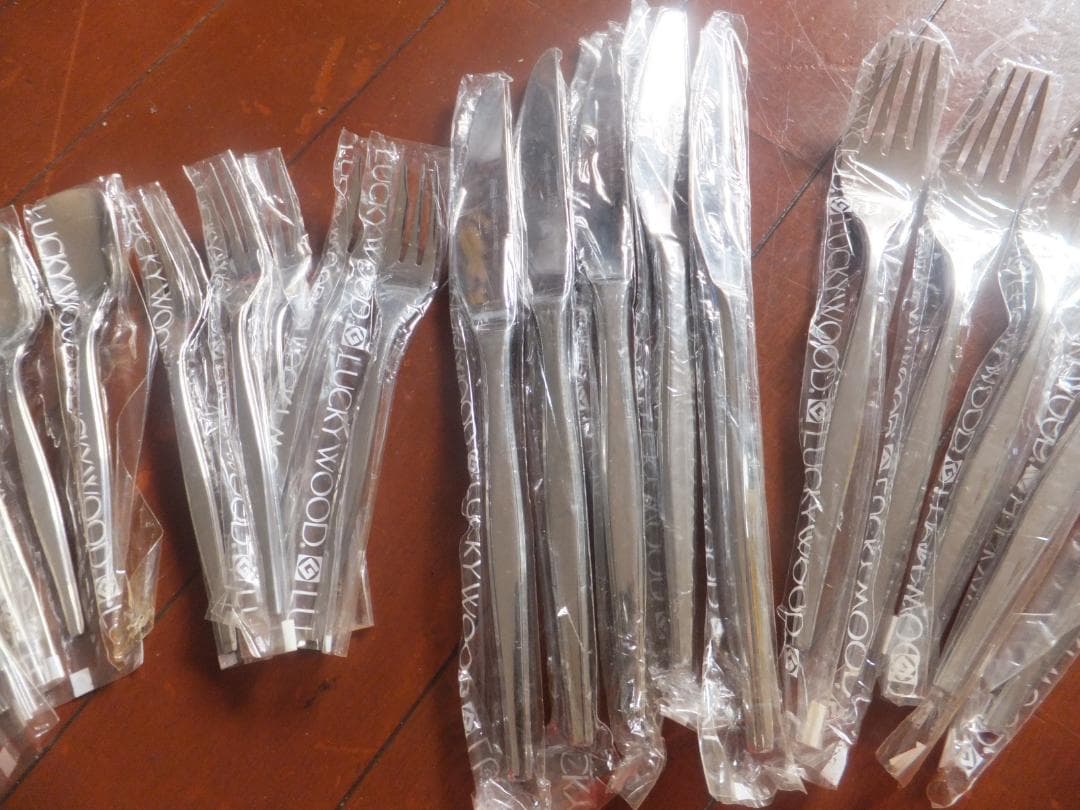 LUCKYWOODラッキーウッドの18−12のカトラリー２２本