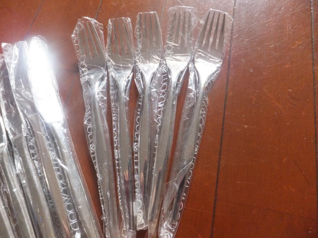 LUCKYWOODラッキーウッドの18−12のカトラリー２２本