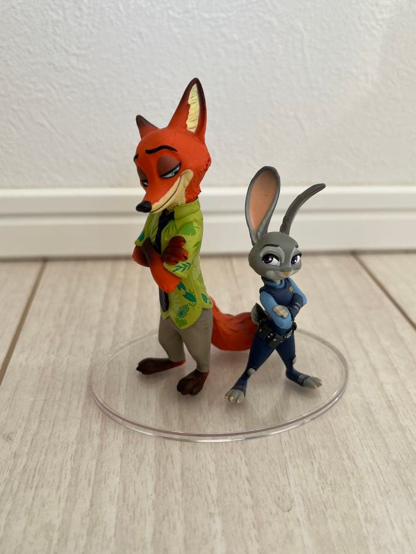 ディズニー ズートピア ニック・ワイルドとジュディ・ホップス