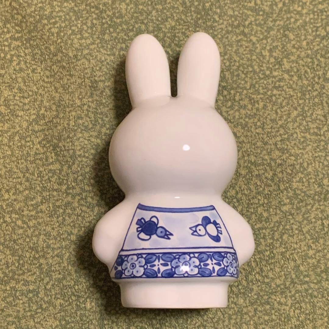 大阪関西万博 オランダ館 ミッフィー スタチュー デルフト陶器 - メルカリ