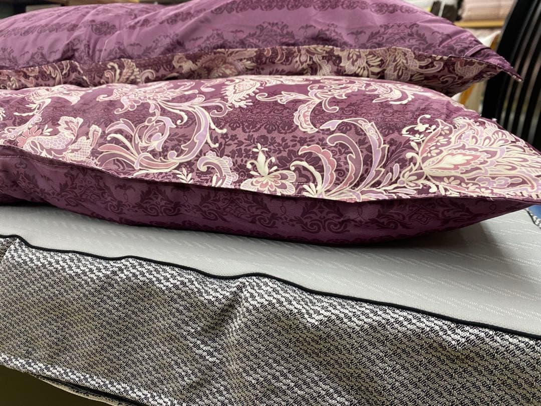 ダブルサイズ　西川　羽毛掛け布団・産ホワイトグースダウン９０%