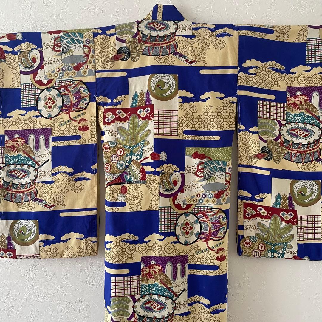 七五三　3歳　男の子　アンティークお着物　正絹白色無地被布コーデ