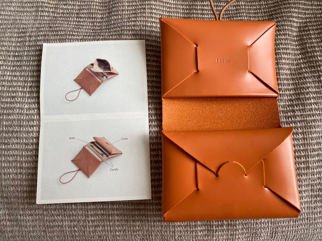 イロセ　二つ折り財布　オレンジ
