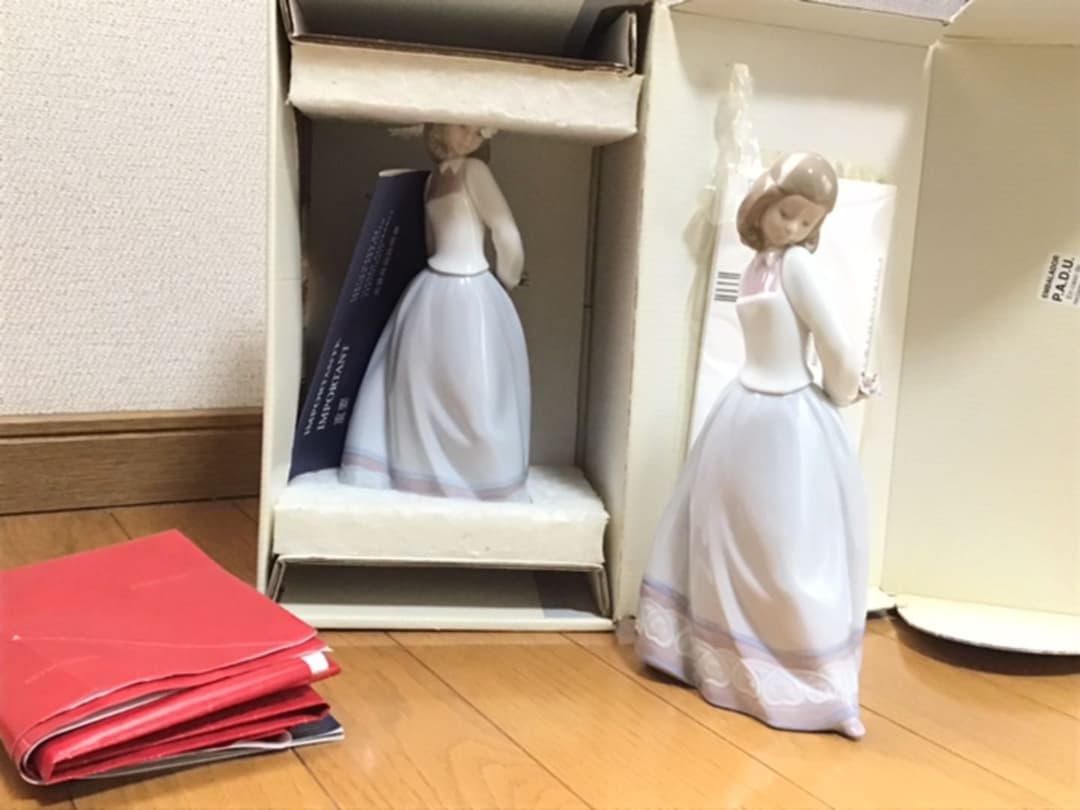 LLADRO リヤドロ Sweet＆Shy - メルカリ