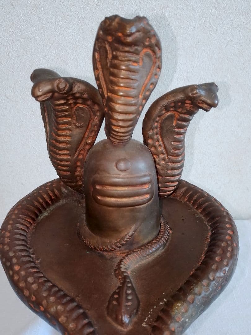Shiva Lingam and Trishul シヴァ インド