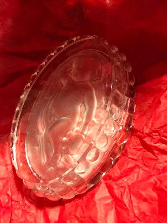 里親募集中　天使の寝姿　old baccarat分厚いペーパーウェイト