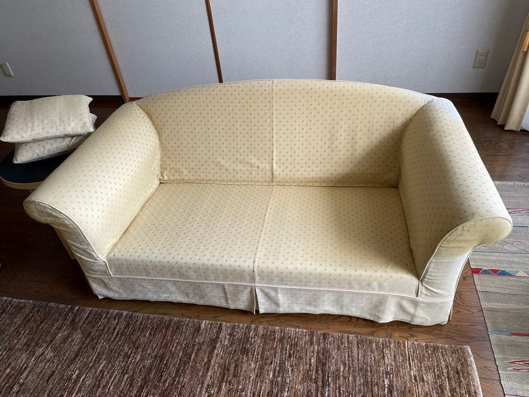 ローラアシュレイ ウィンチェスター2シーターソファ ステラ柄　ゴールド