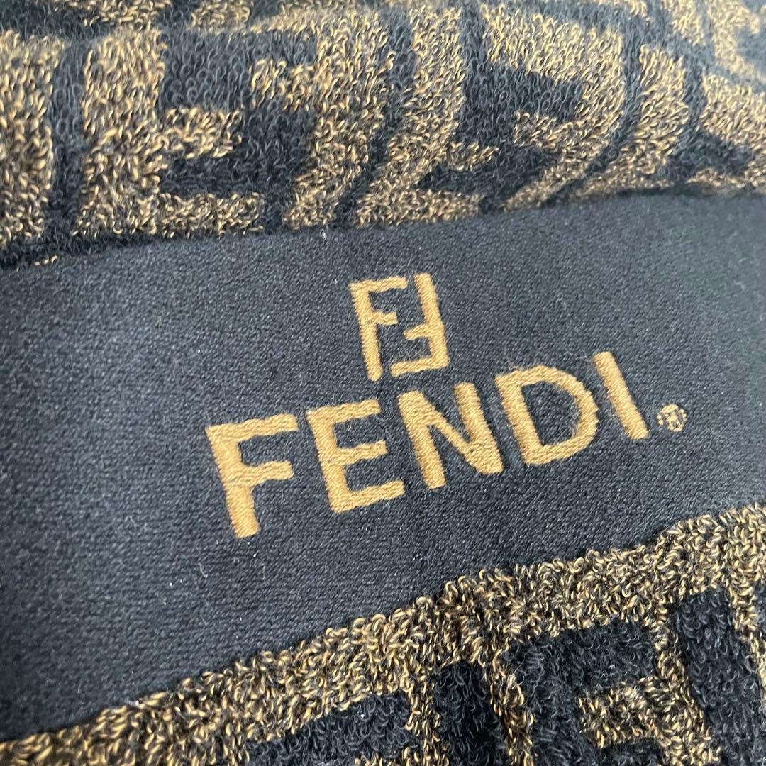 未使用】 FENDI フェンディ タオルケット ズッカ柄 総柄 ブラウン