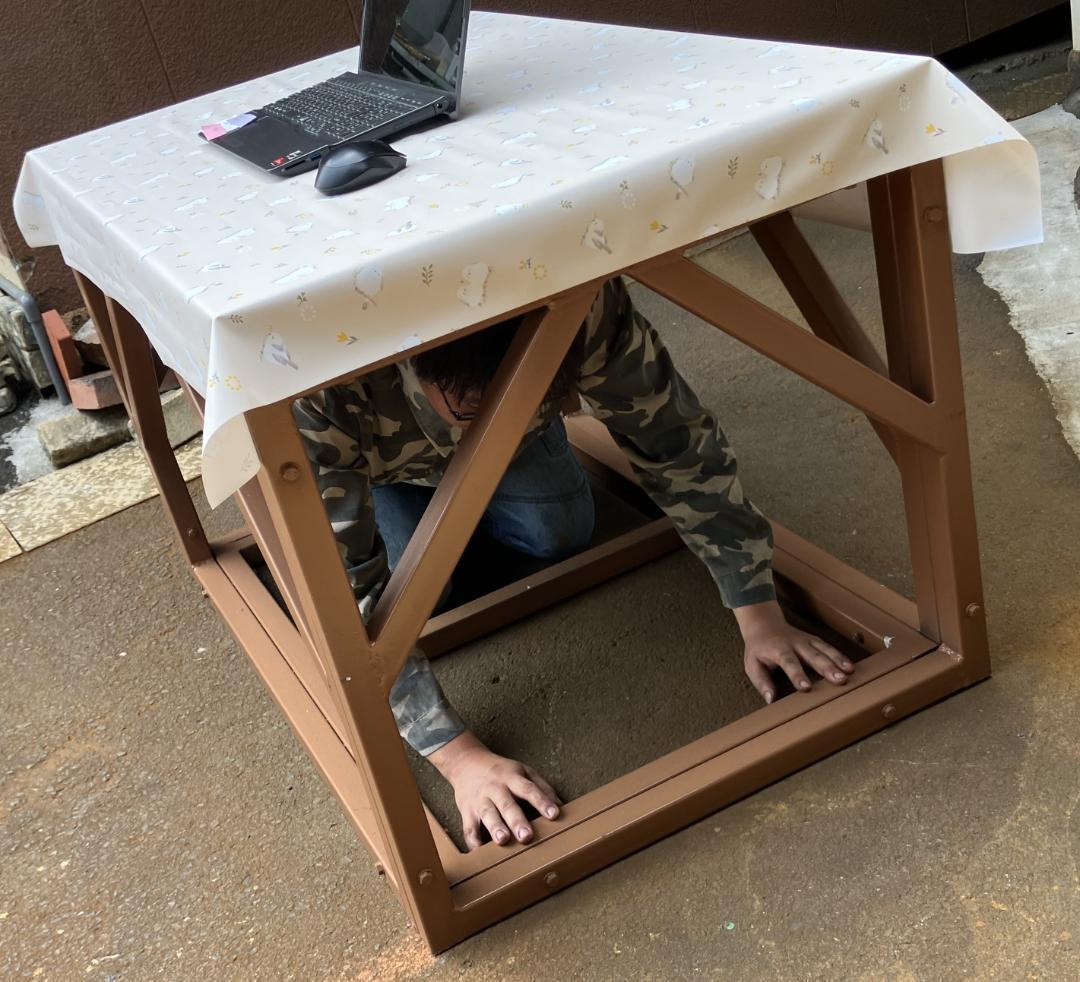 耐震机　勉強机　事務机