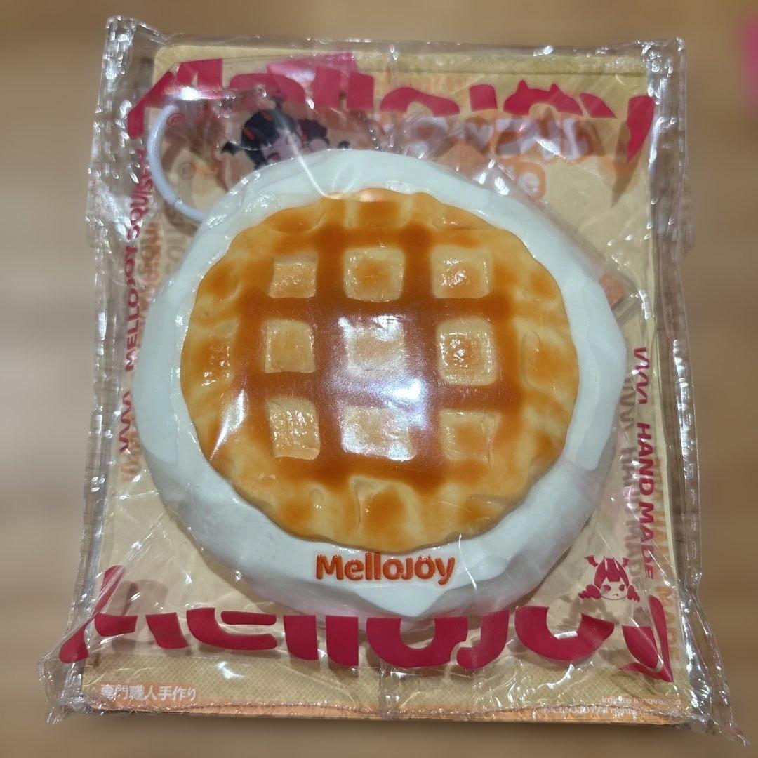Mellojoy クリームワッフル スクイーズ - メルカリ