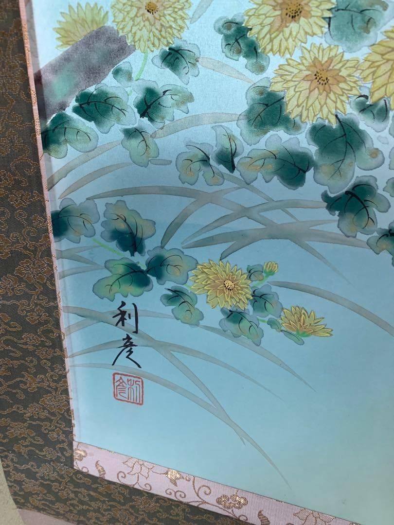 【掛け軸】バラの絵柄　上品なインテリアに!　木箱入り