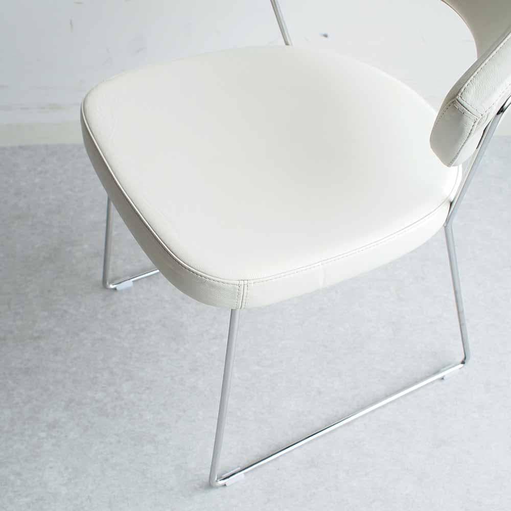 カリガリス コヌビア 「ニューヨーク」 本革 チェア B ZR24436 - メルカリ