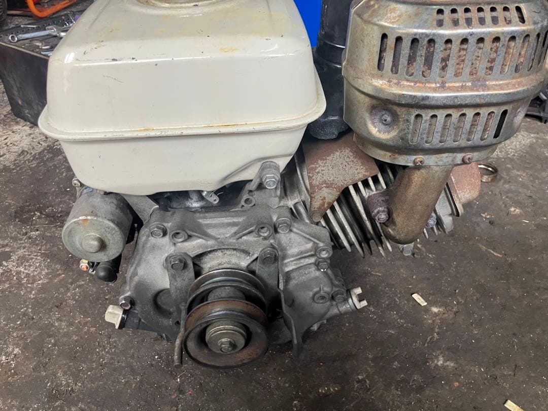 ホンダ除雪機　HS80 GX240 エンジンセット