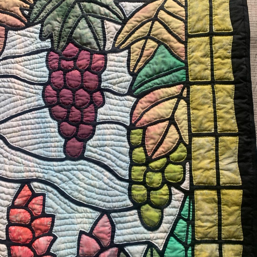 ハワイアンキルト ステンドグラスキルト 葡萄 ぶどう　大判　タペストリー